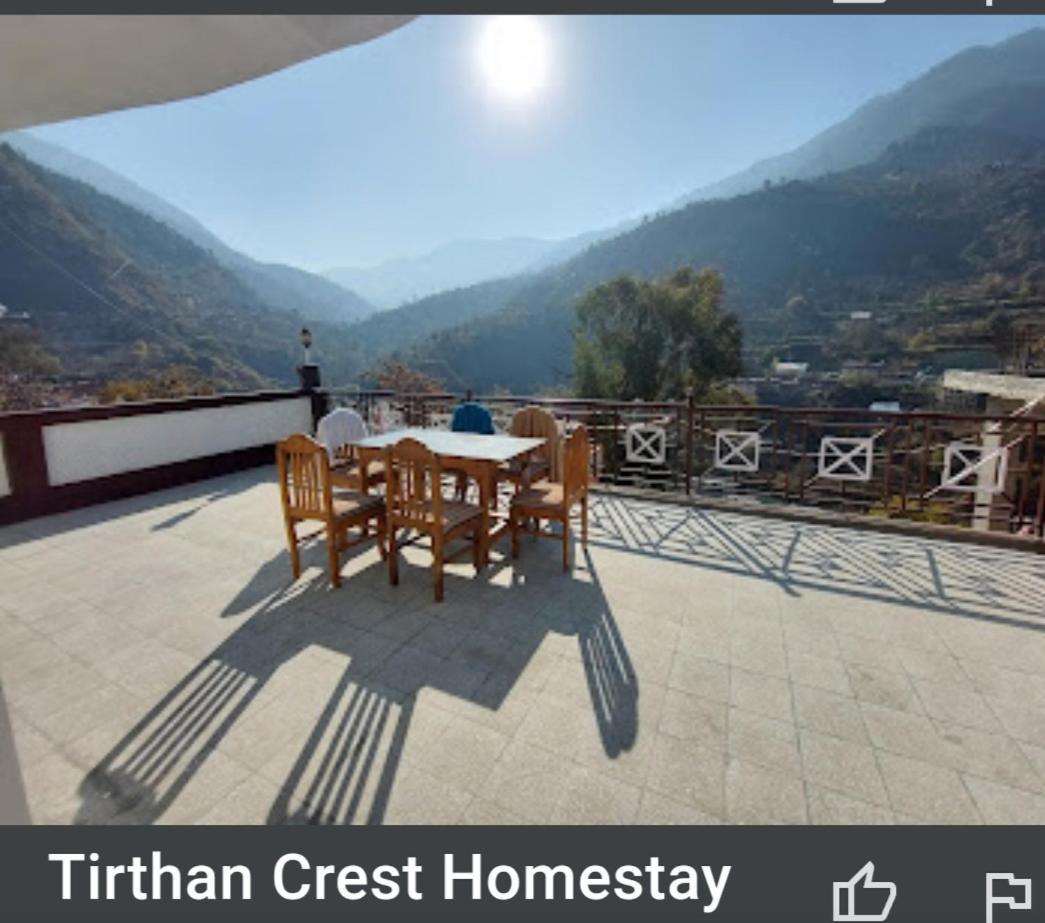 Tirthan Crest Homestay Banjār Kültér fotó