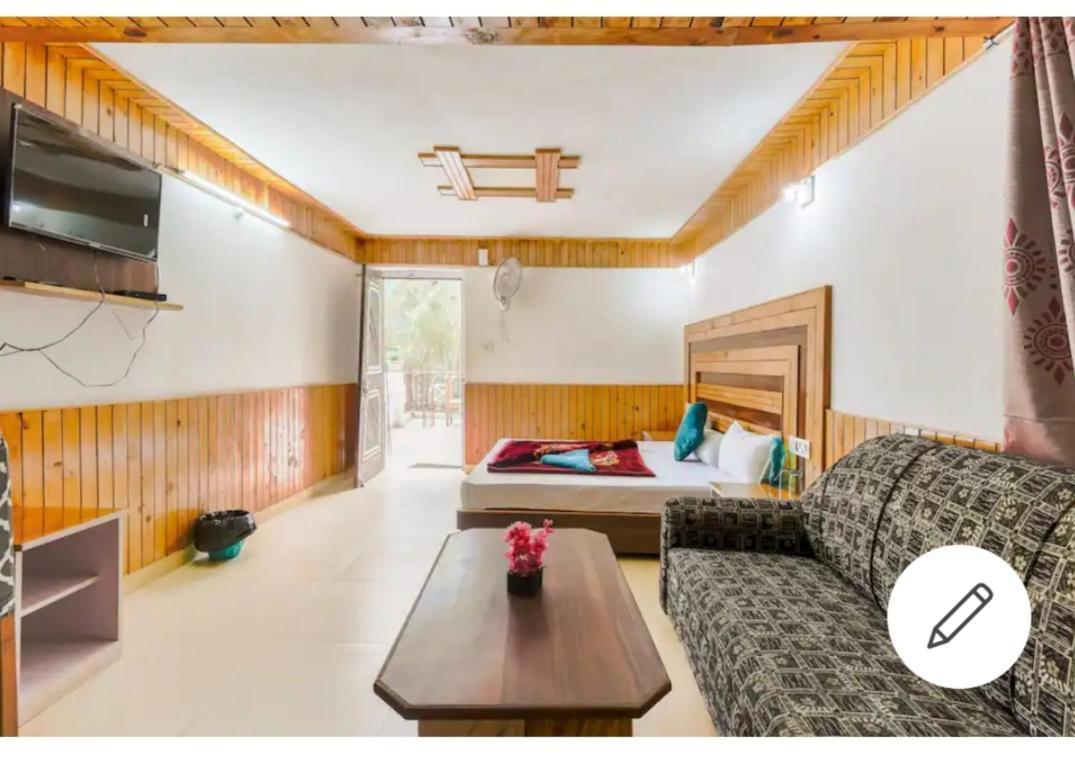 Tirthan Crest Homestay Banjār Kültér fotó